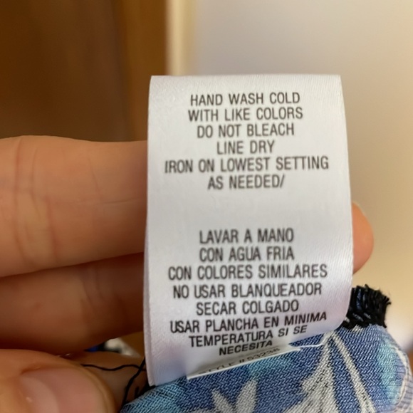 Shift dress. - Picture 5 of 5